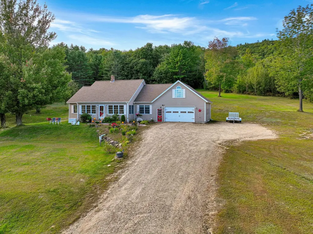 44 Mountain View Road Mexico ME 04224