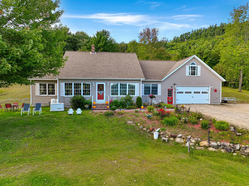 44 Mountain View Road Mexico ME 04224