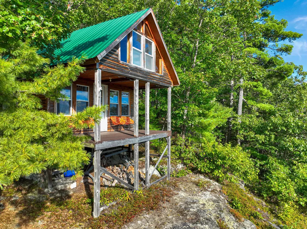 44 Mountain View Road Mexico ME 04224
