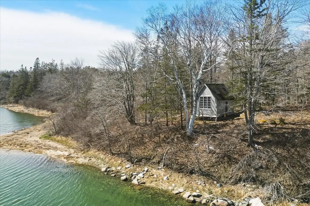 104 S Deer Isle Road Deer Isle ME 04627