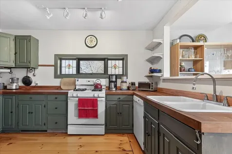 104 S Deer Isle Road Deer Isle ME 04627