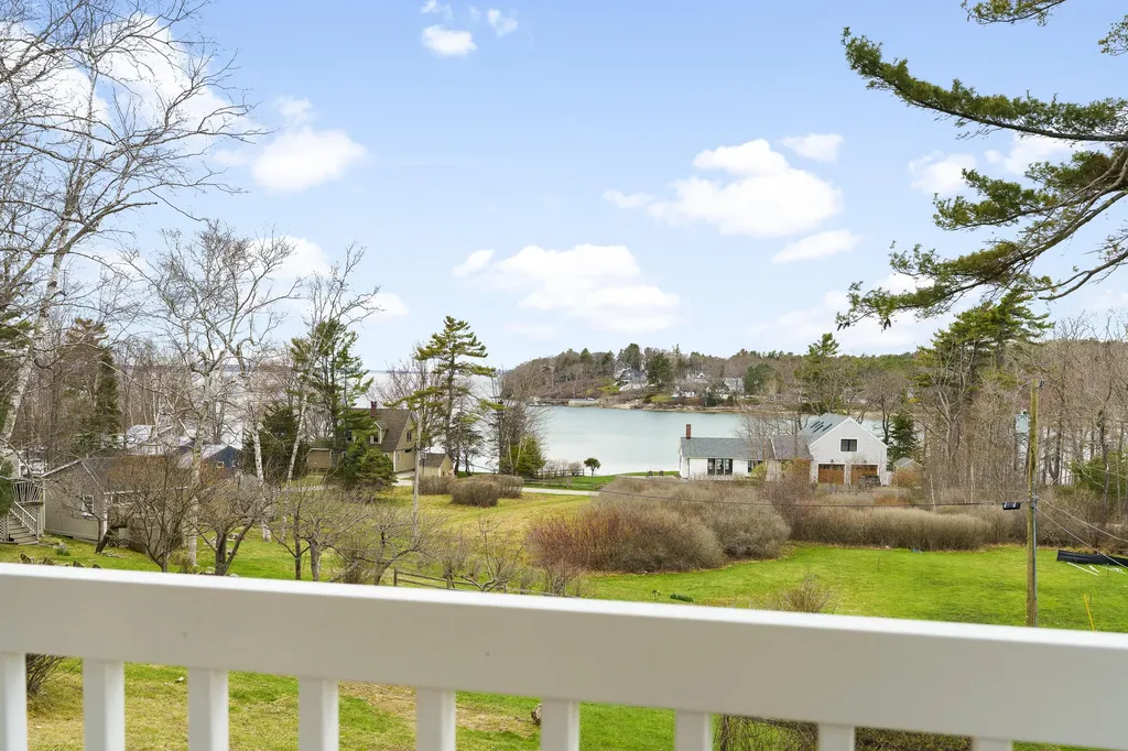 5 Crow's Nest Drive Yarmouth ME 04096