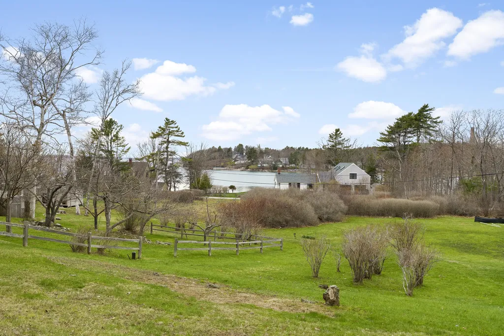 5 Crow's Nest Drive Yarmouth ME 04096