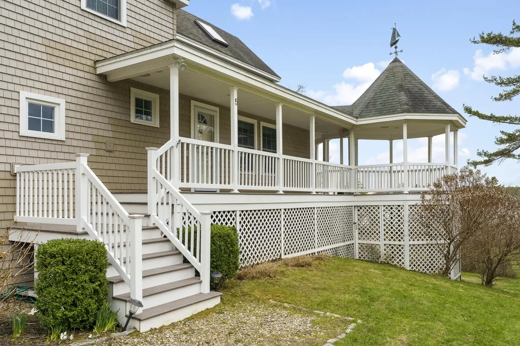 5 Crow's Nest Drive Yarmouth ME 04096