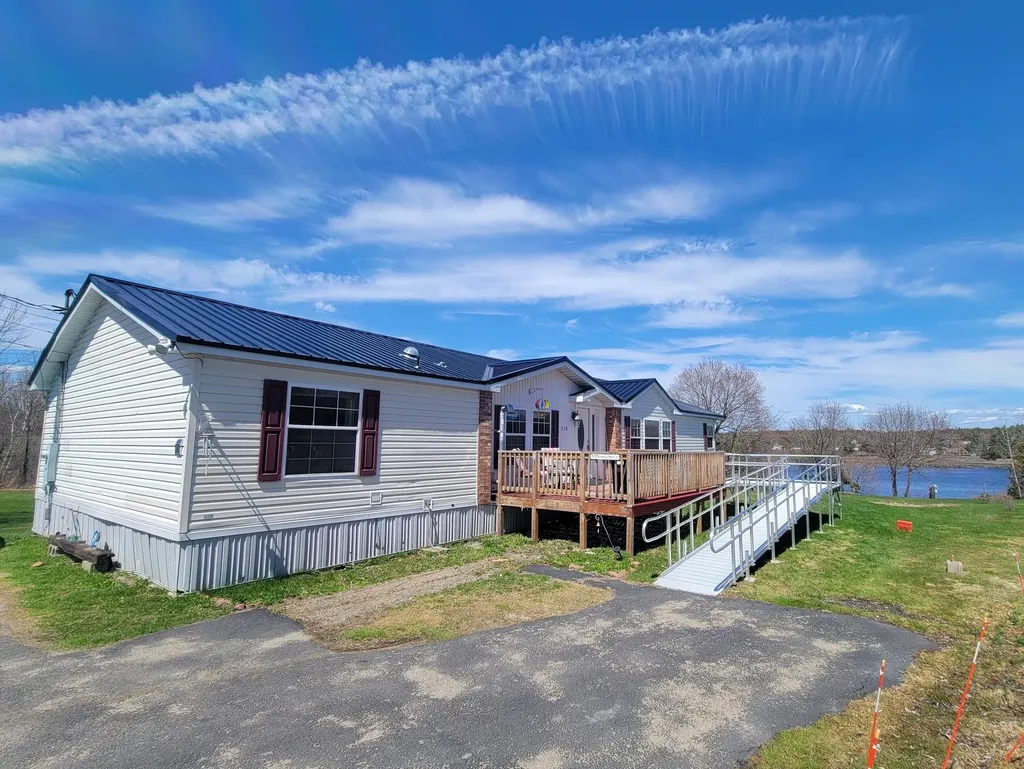 950 Main Street Calais ME 04619