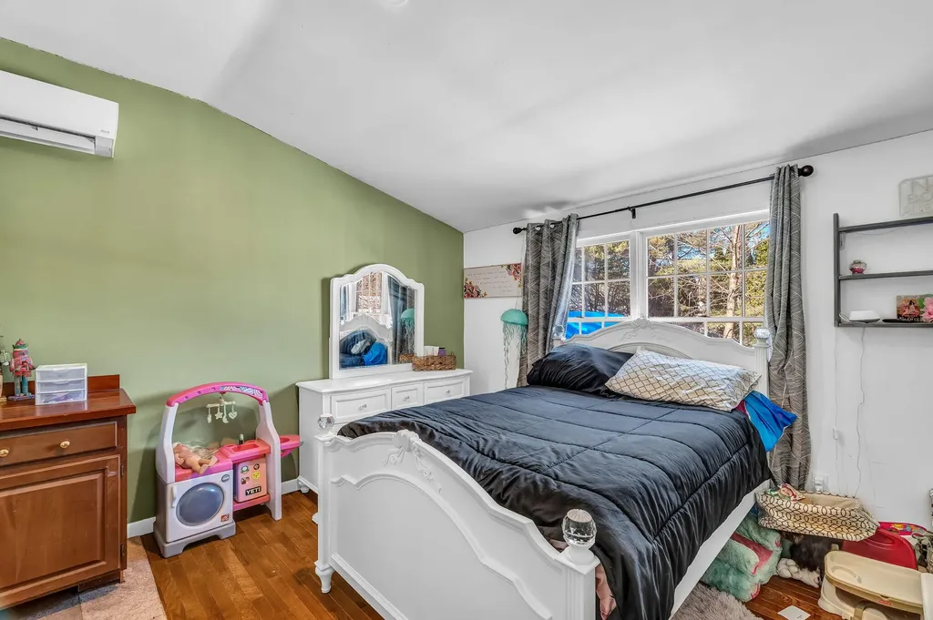 36 Pineland Street Lewiston ME 04240