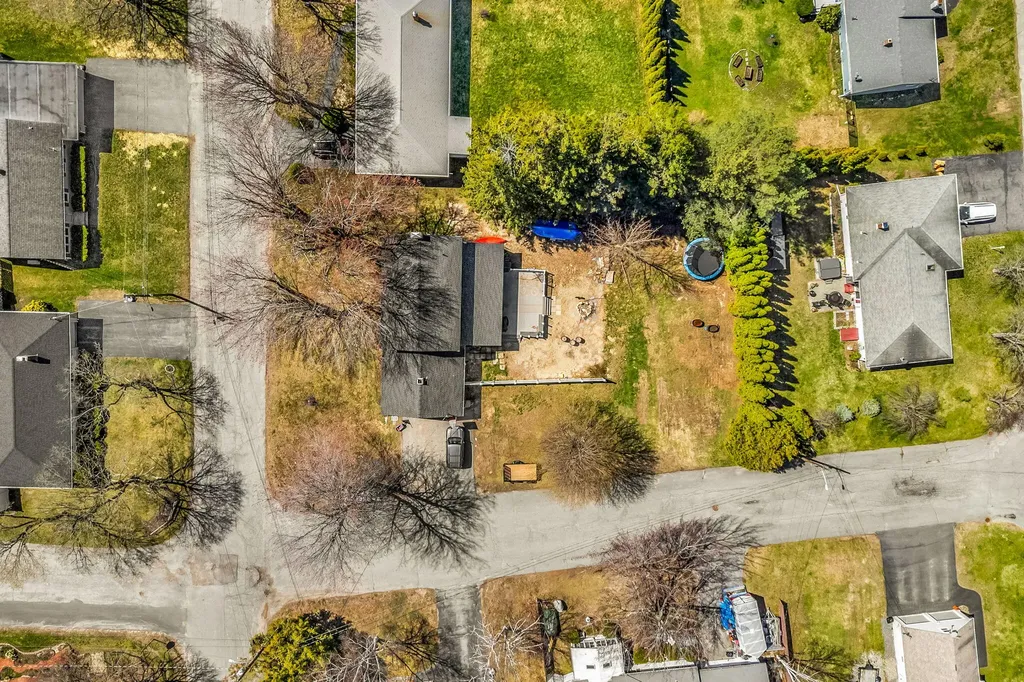 36 Pineland Street Lewiston ME 04240
