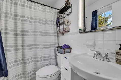 36 Pineland Street Lewiston ME 04240