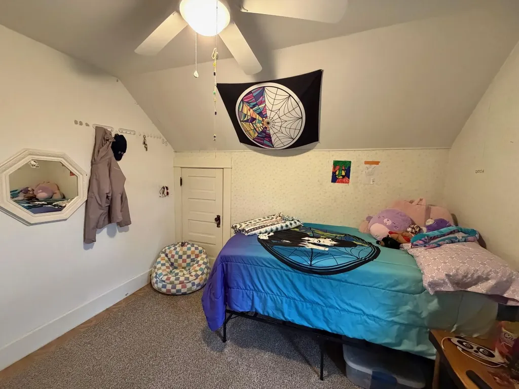 21 Bowdoin Street Houlton ME 04730