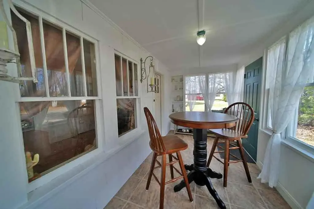 6 Pleasant Court Houlton ME 04730