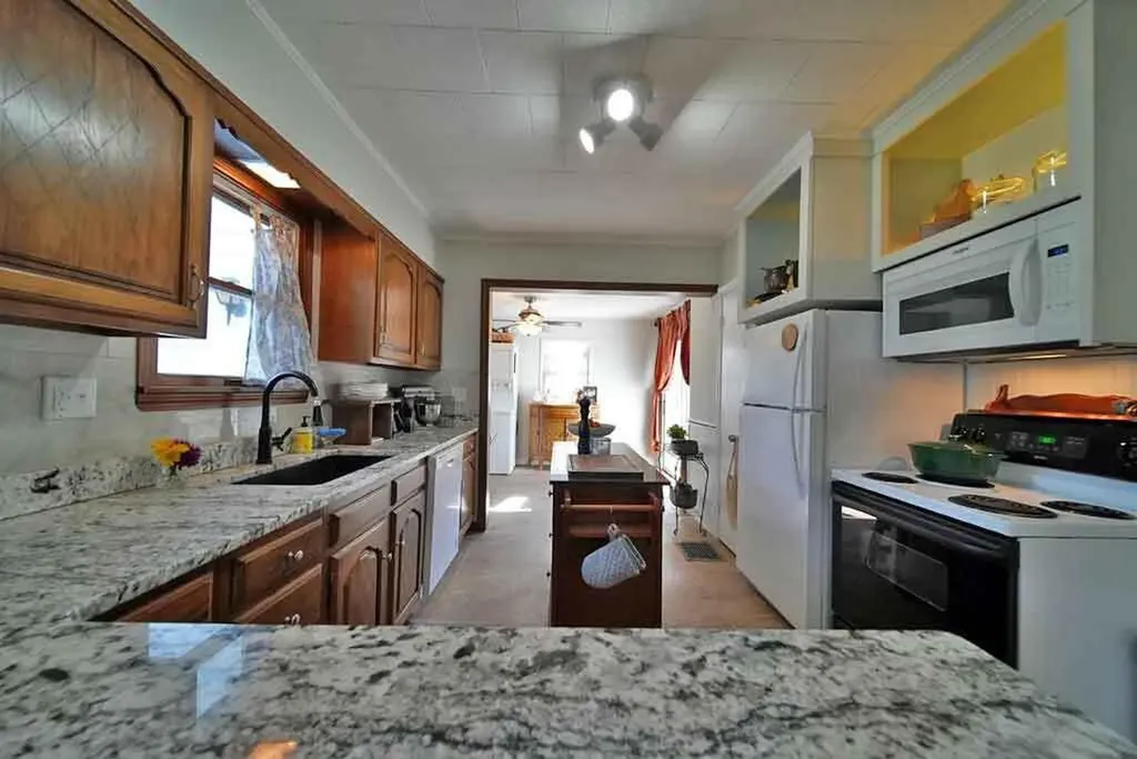 6 Pleasant Court Houlton ME 04730