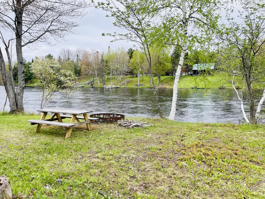 33 Moose River Lane Rockwood T1 R1 Nbkp ME 04478