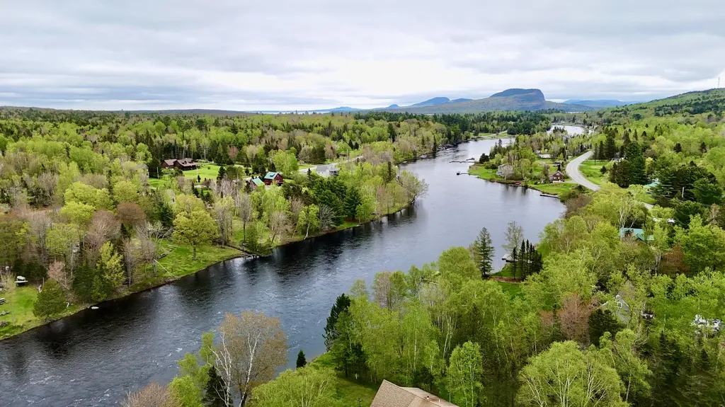 33 Moose River Lane Rockwood T1 R1 Nbkp ME 04478