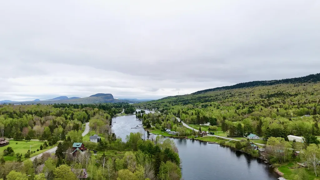 33 Moose River Lane Rockwood T1 R1 Nbkp ME 04478