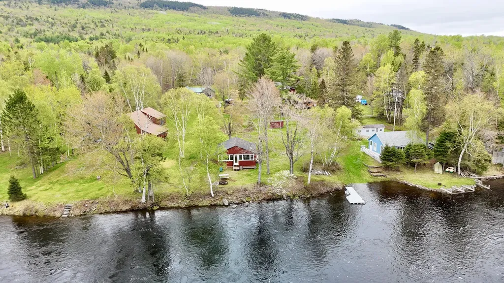 33 Moose River Lane Rockwood T1 R1 Nbkp ME 04478