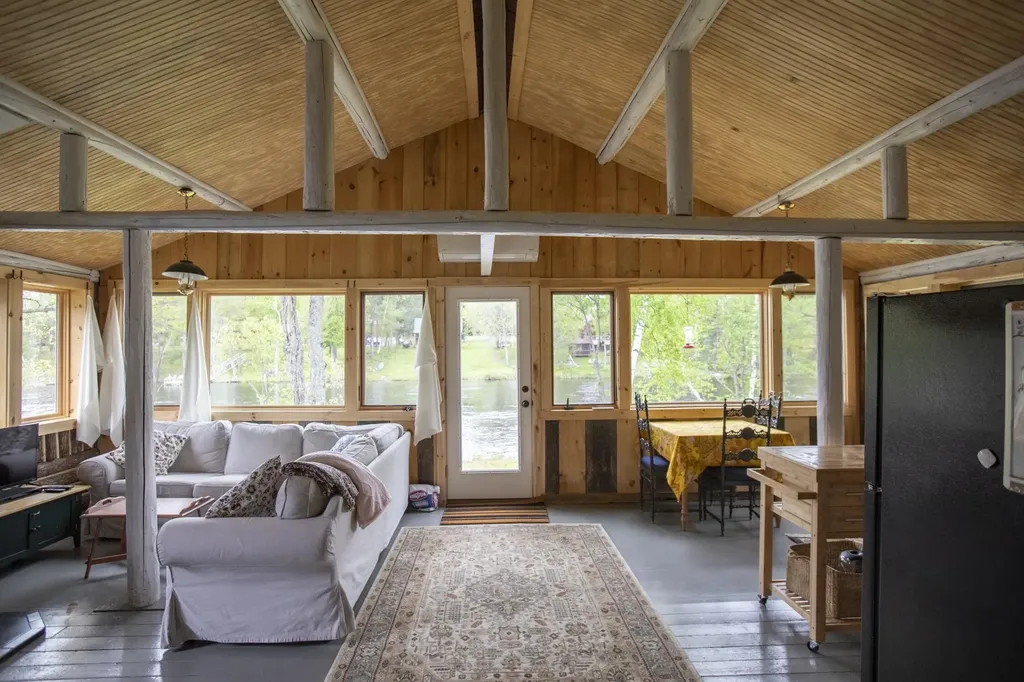33 Moose River Lane Rockwood T1 R1 Nbkp ME 04478