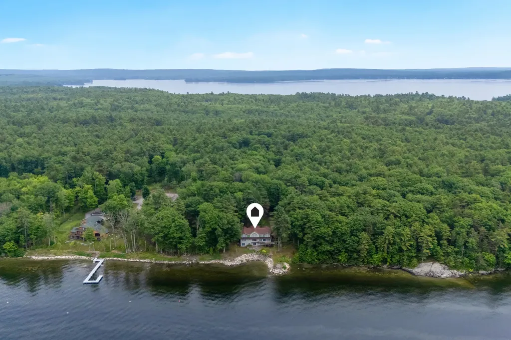 28 Whitetail Lane Raymond ME 04071