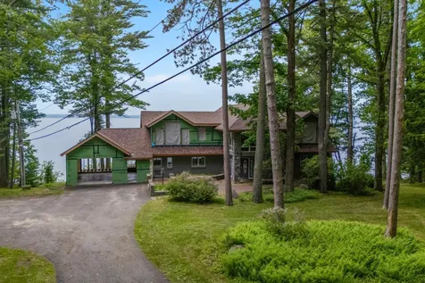 28 Whitetail Lane Raymond ME 04071