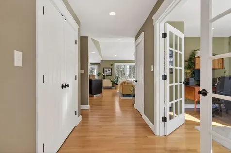 25 Hovey Lane Brunswick ME 04011