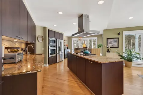 25 Hovey Lane Brunswick ME 04011