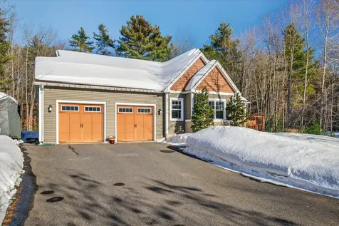 25 Hovey Lane Brunswick ME 04011