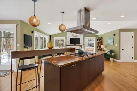 25 Hovey Lane Brunswick ME 04011