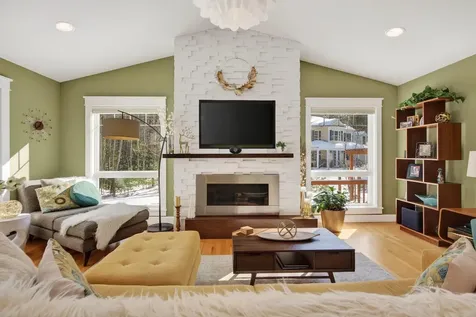 25 Hovey Lane Brunswick ME 04011