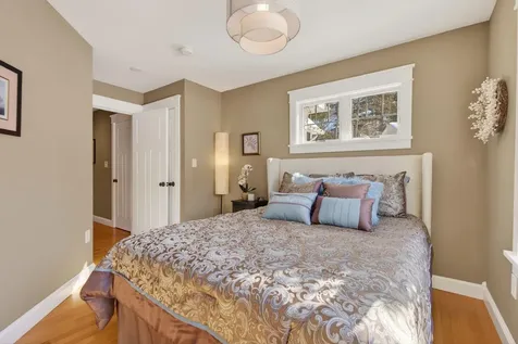25 Hovey Lane Brunswick ME 04011