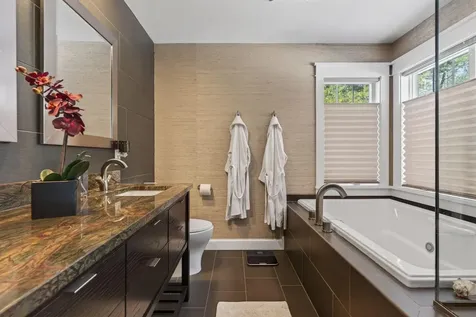 25 Hovey Lane Brunswick ME 04011