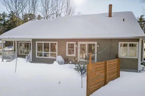 25 Hovey Lane Brunswick ME 04011