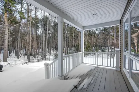 25 Hovey Lane Brunswick ME 04011