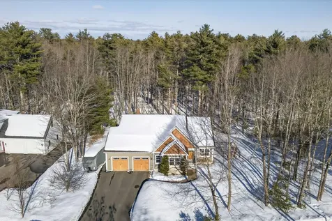 25 Hovey Lane Brunswick ME 04011