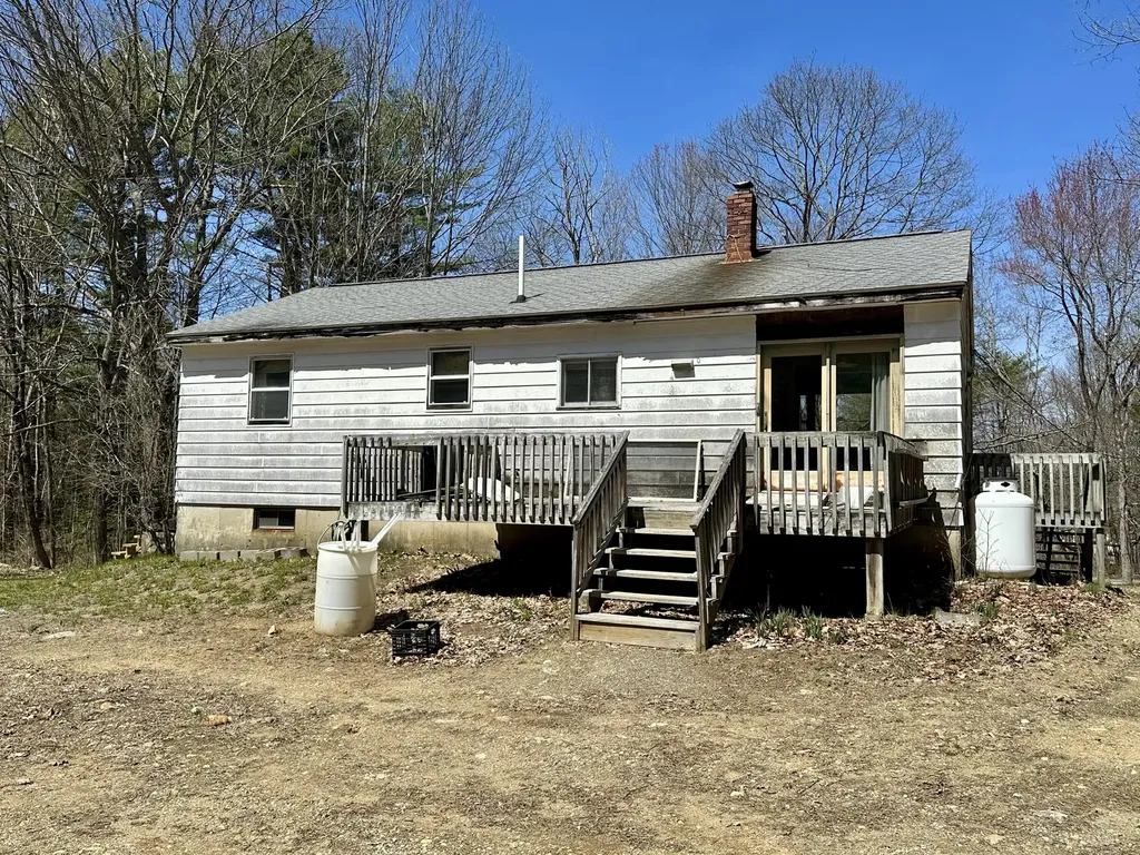 511 Whitefield Road Pittston ME 04345