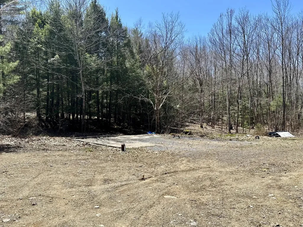 511 Whitefield Road Pittston ME 04345