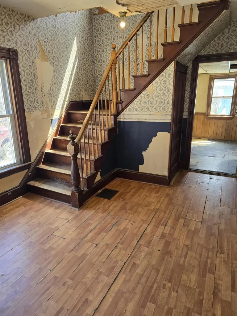 10 Cherry Street Dover-foxcroft ME 04426