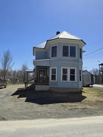 10 Cherry Street Dover-foxcroft ME 04426
