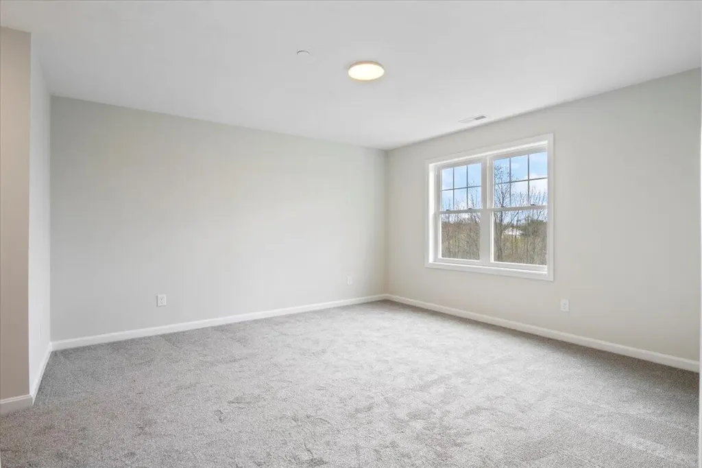 26-3 Regency Circle Kittery ME 03904