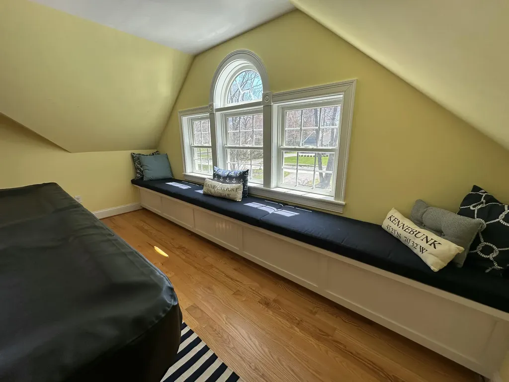 18 Cottagewood Lane Kennebunk ME 04043