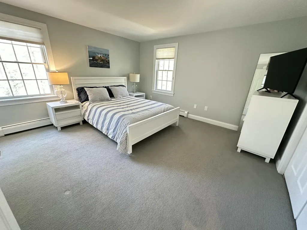 18 Cottagewood Lane Kennebunk ME 04043