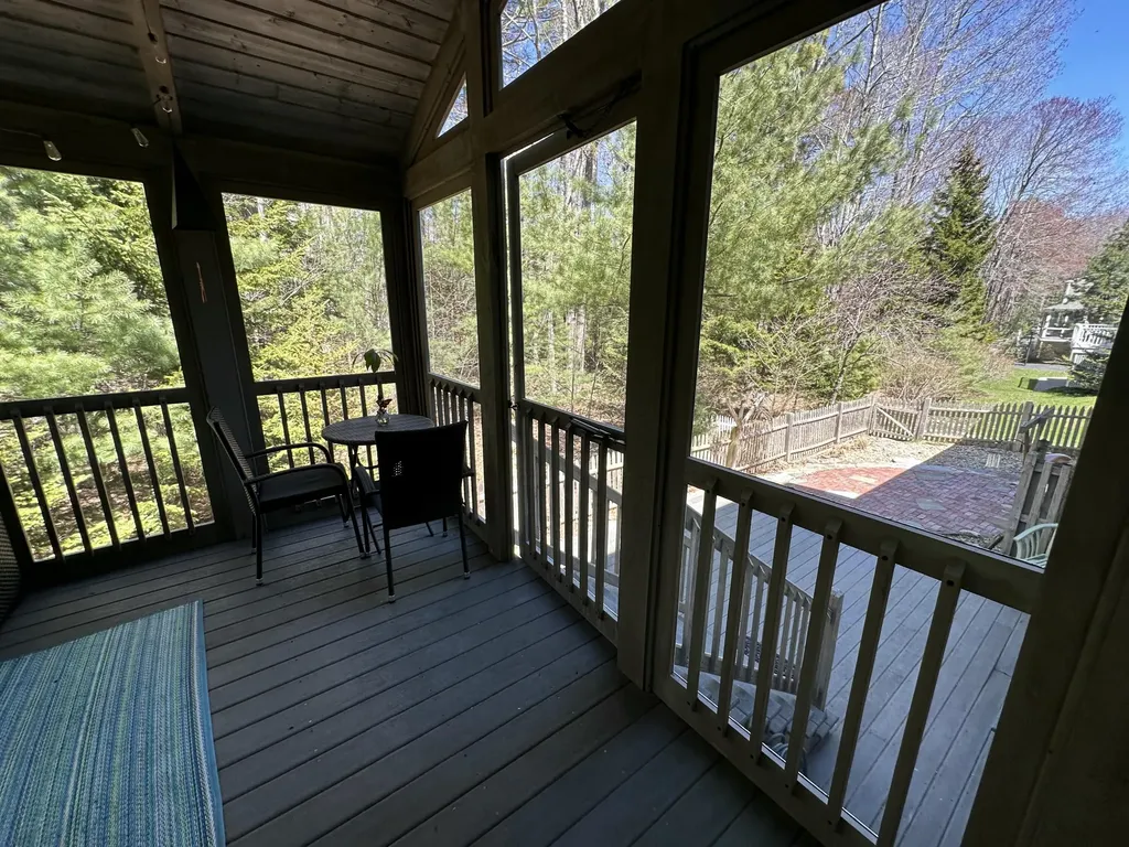 18 Cottagewood Lane Kennebunk ME 04043