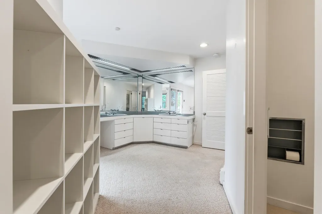 14 Blaine Avenue Augusta ME 04330