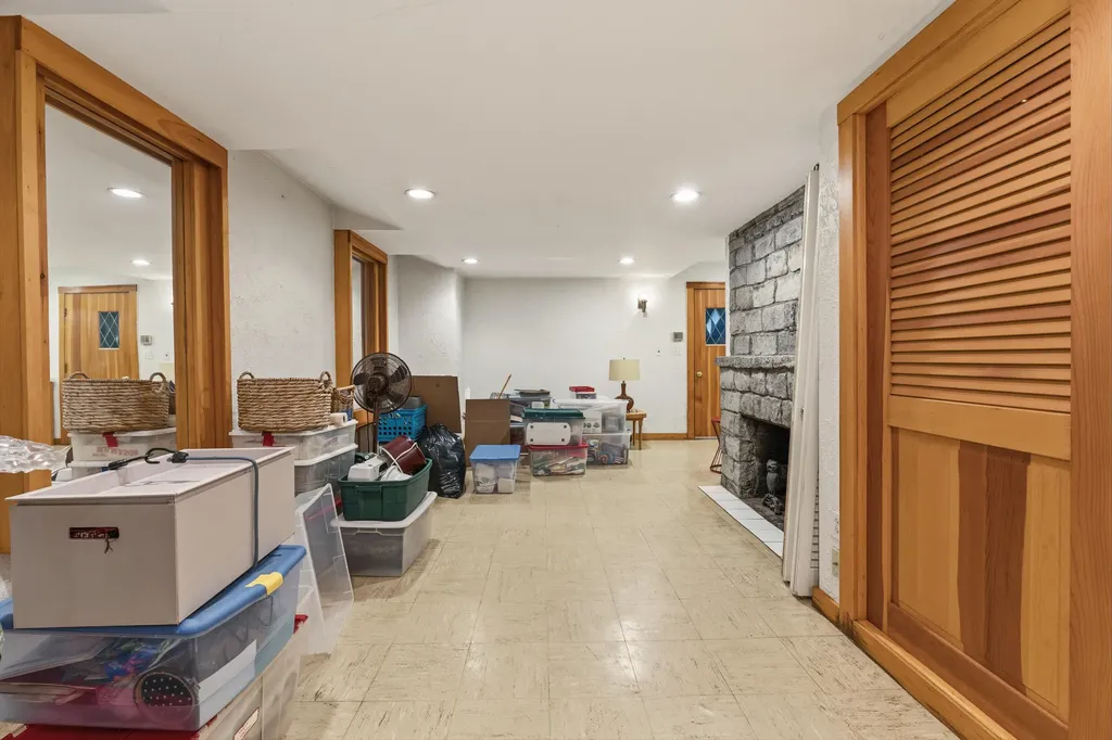 14 Blaine Avenue Augusta ME 04330