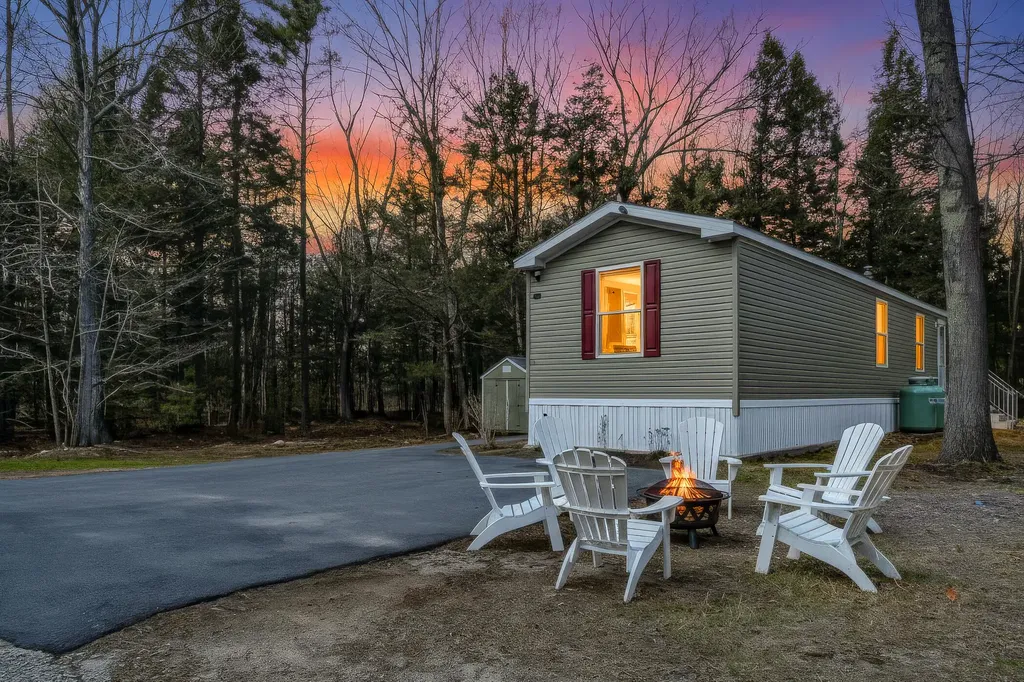 28 Rachel Drive Sanford ME 04073