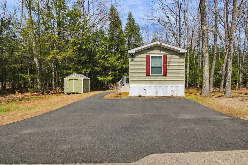 28 Rachel Drive Sanford ME 04073