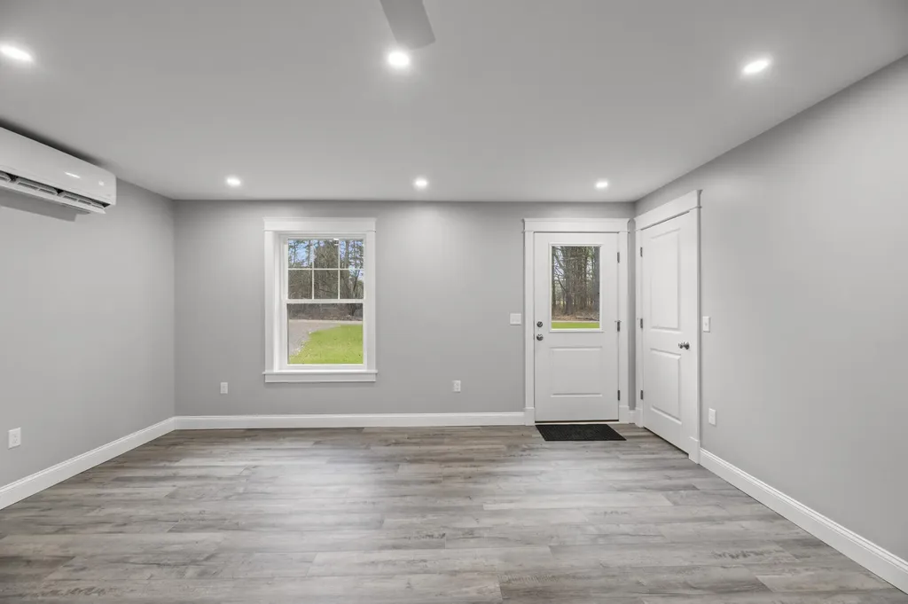 23 Arnold Road Vassalboro ME 04989
