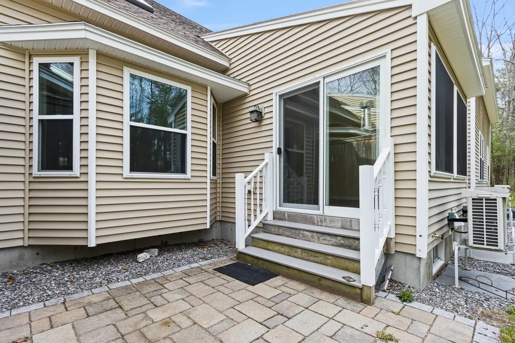 78 Windward Pointe Drive Wells ME 04090