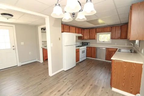 35 Mildred Avenue Bangor ME 04401