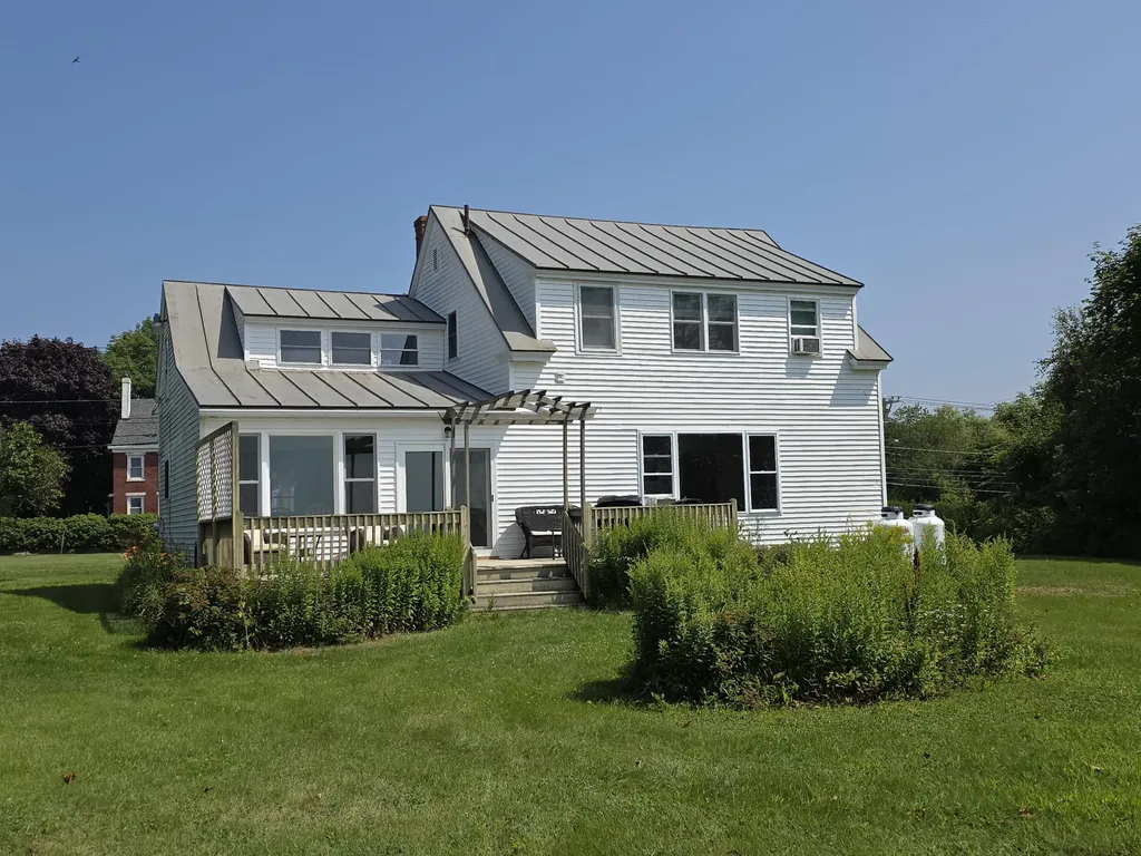 71 E Main Street Searsport ME 04974