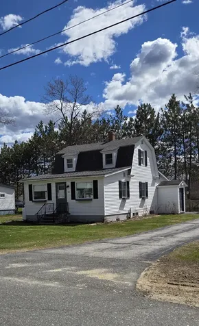38 North Street Dixfield ME 04224