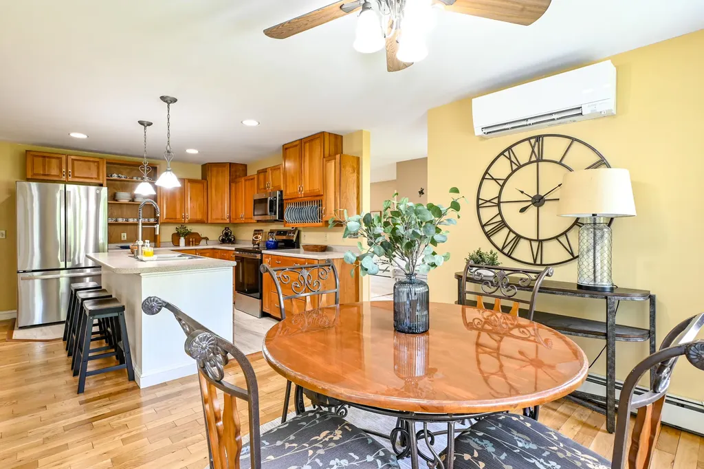 320 Holmes Road Scarborough ME 04074